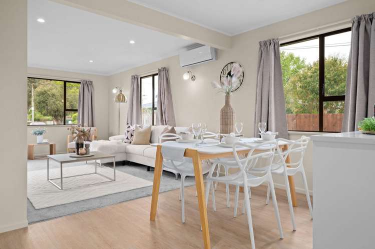 66 Southsea Crescent Silverdale_7