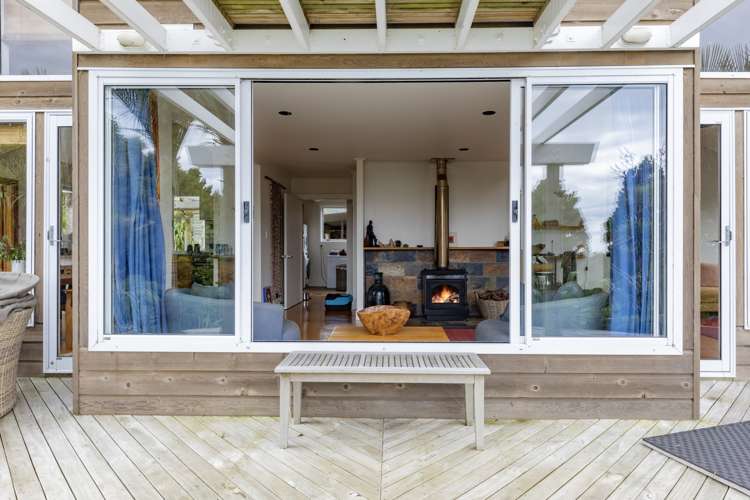 16 La Trobe Track Karekare_26