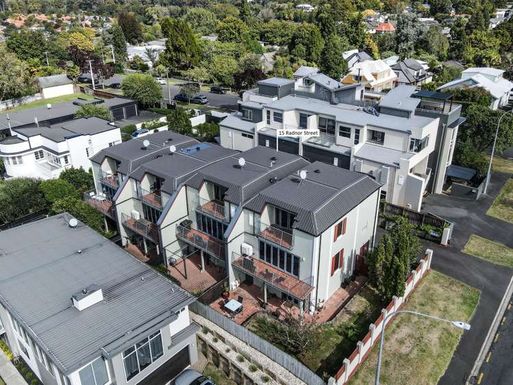 15 Radnor Street Hamilton Central_17