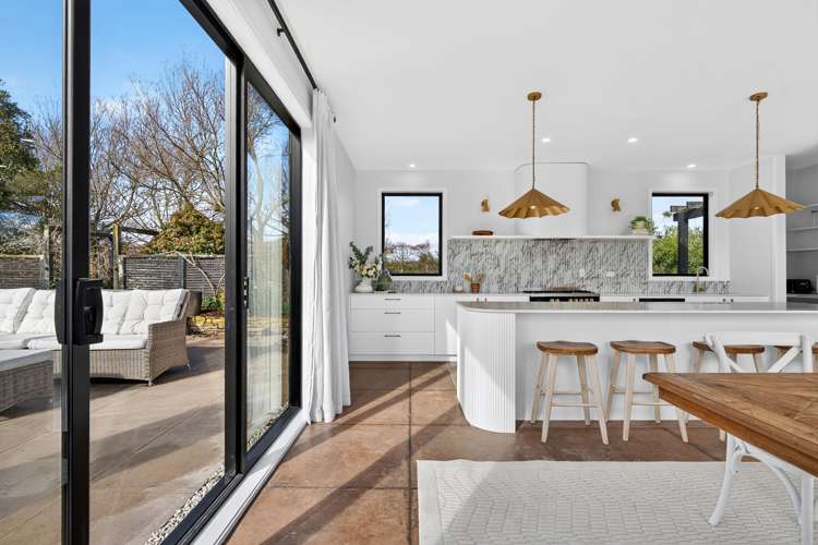 9/239 Lake Ferry Road Martinborough_7
