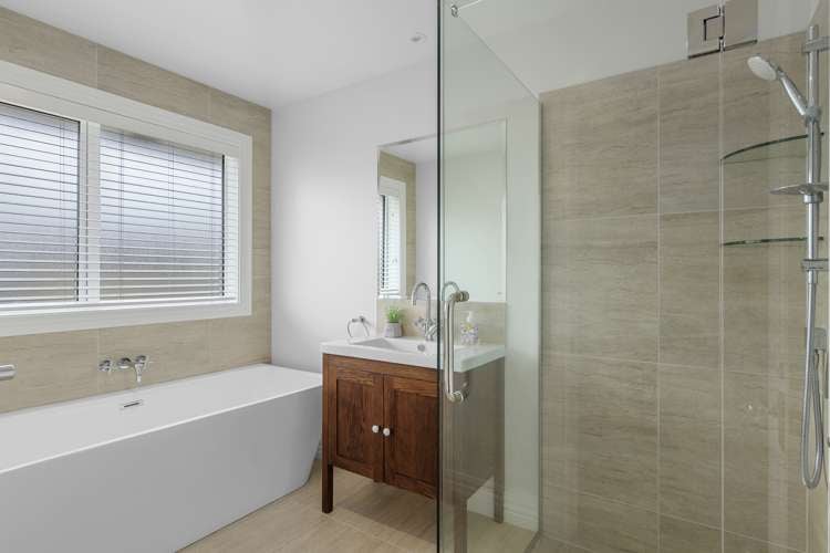 10 Dundee Close Darfield_17