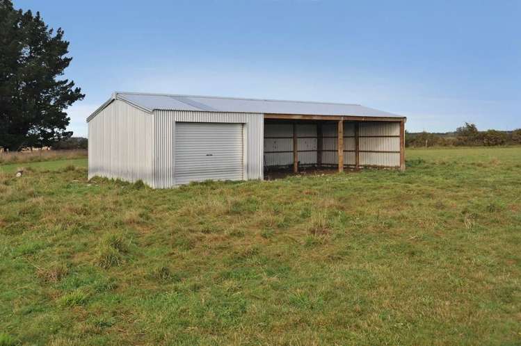 2555 Oxford Road Oxford_2