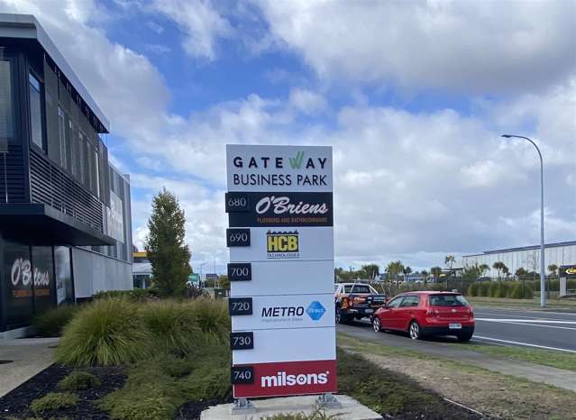 730 Arthur Porter Drive Burbush_1