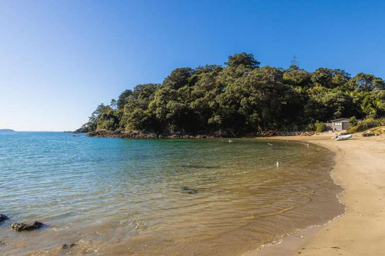 71-73 Coromandel Road Oneroa_8