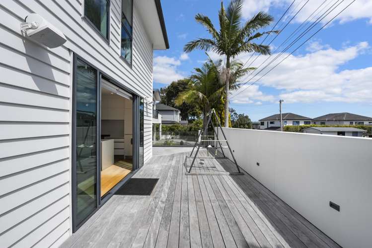 92A Flanshaw Street Te Atatu South_28