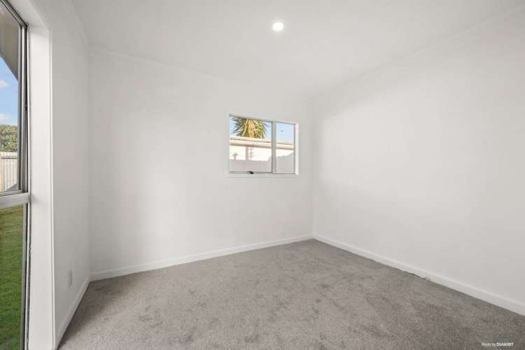 68 Chelburn Crescent Mangere East_12