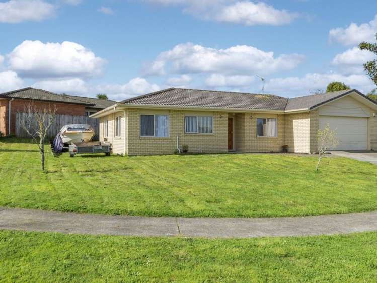 42 Robin Brooke Drive Flat Bush_11