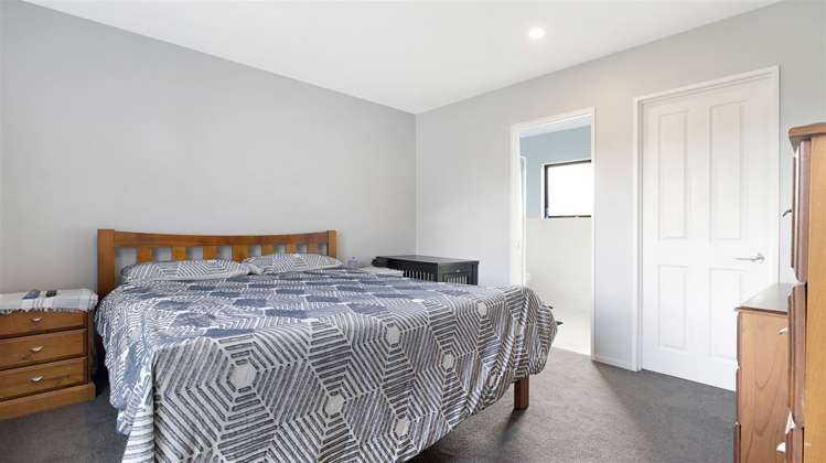 18a Charlenne Close Ranui_8