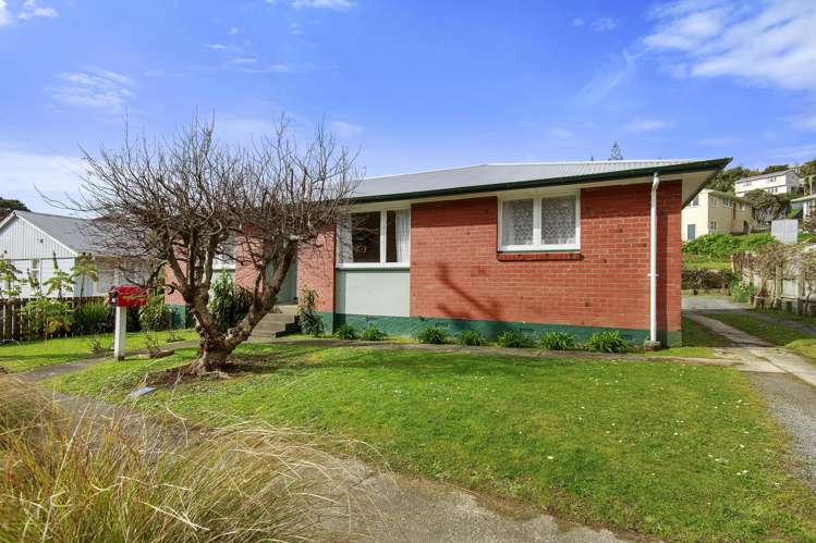 188 Sievers Grove Porirua East_18