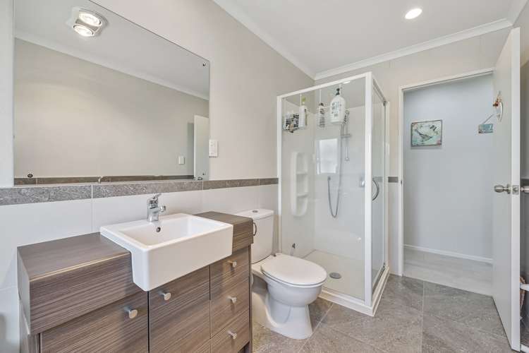 10 Reno Way Flat Bush_21