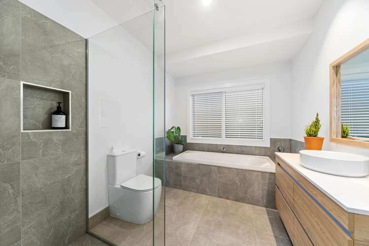 65 Harakeke Drive Wharewaka_16