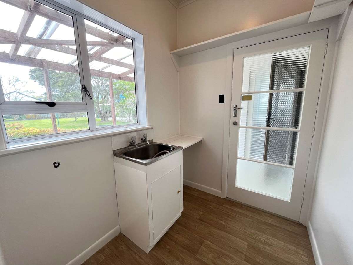 11 Allen Avenue_5