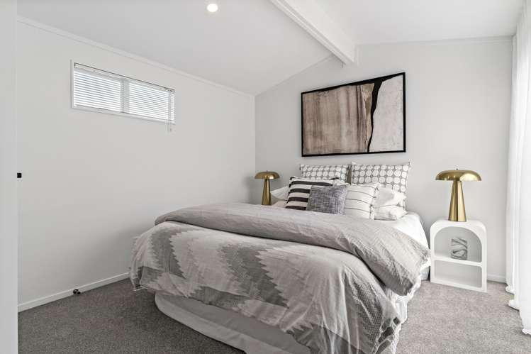 7 Thornlow Street Glendene_17