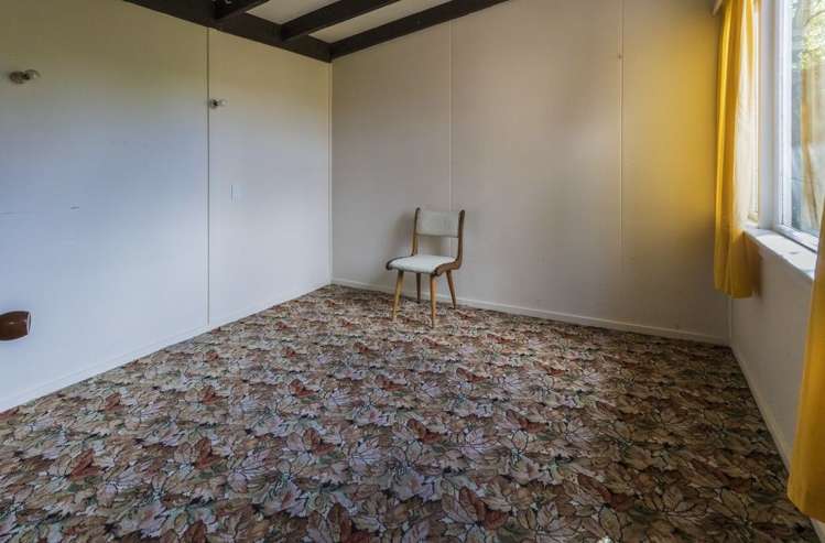 10 Frye Crescent Albert Town_11