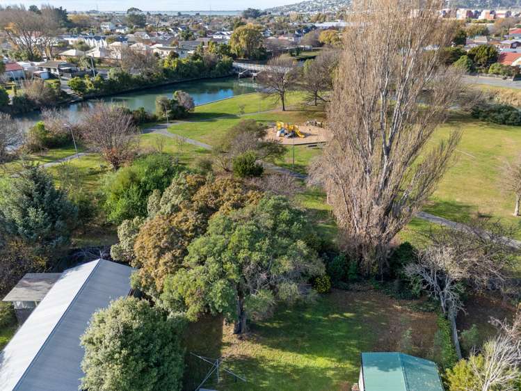 52 Riley Crescent Woolston_16
