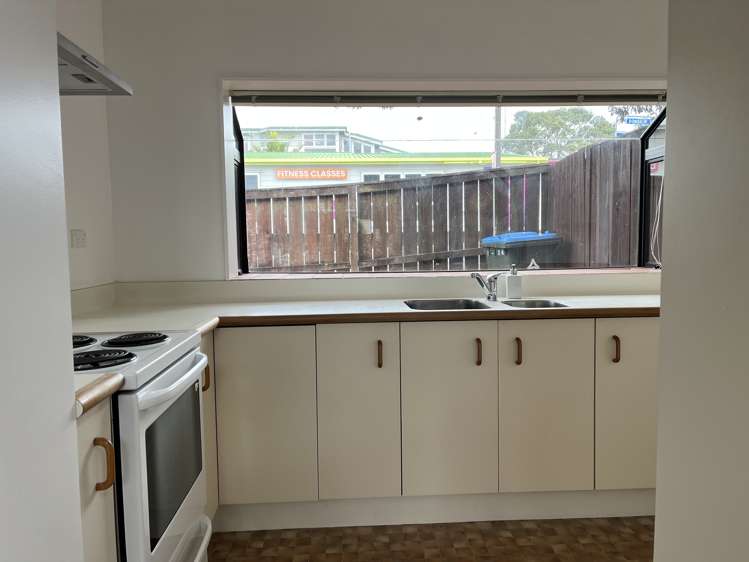 2/2a Exminster Street Blockhouse Bay_3