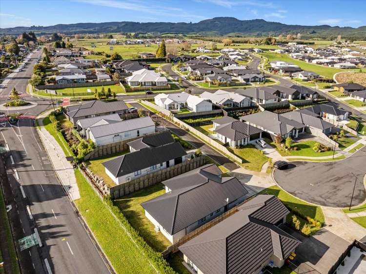 13 Tarata Place Owhata_26