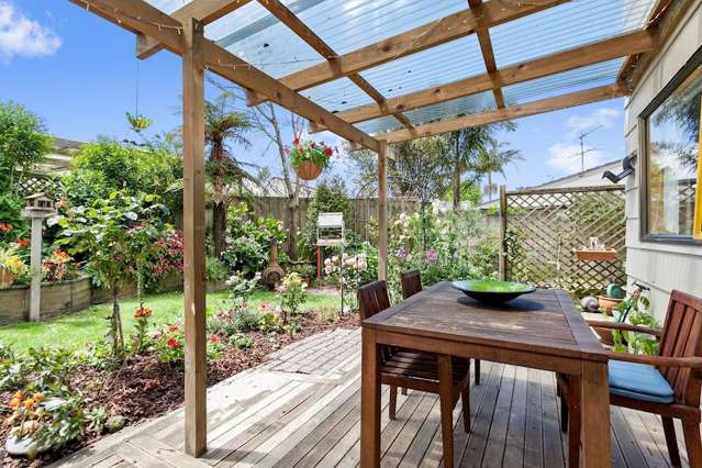 1/5 Hiwihau Place Glenfield_3