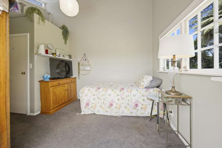 1003 Huia Road Huia_15