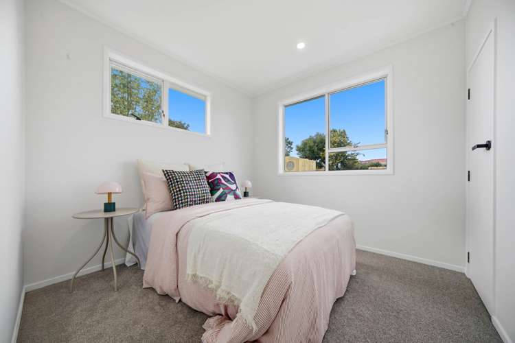 99 Riverpark Crescent Henderson_21