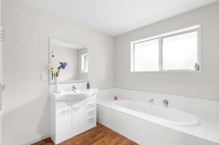 718 East Maddisons Road Rolleston_16