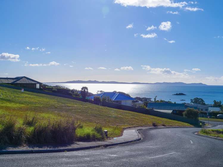 6 Midgard Road Coopers Beach_3