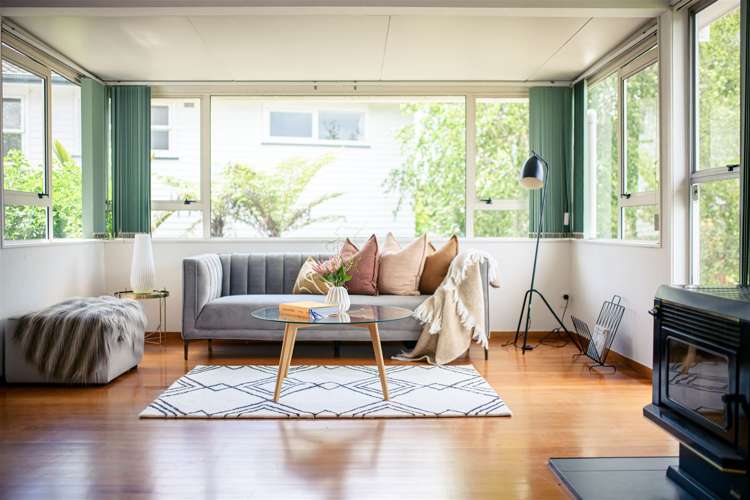 23 Finlow Drive Te Atatu South_25