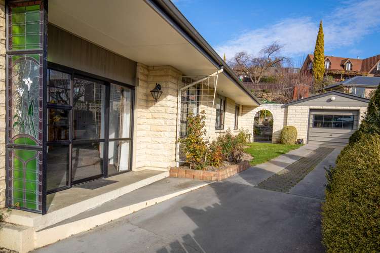 5 O'neill Crescent_0