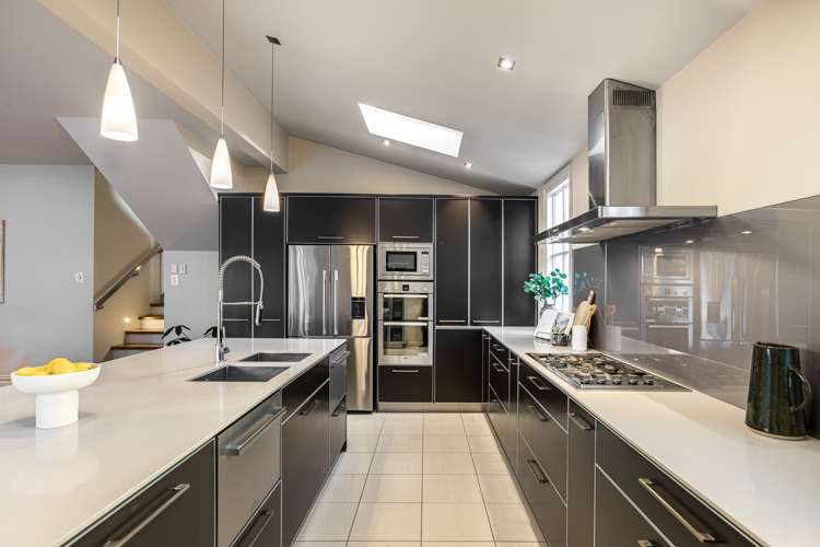 16 Calliope Road Devonport_6