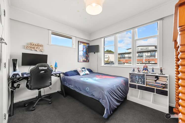 58 Wai-Iti Crescent Woburn_9