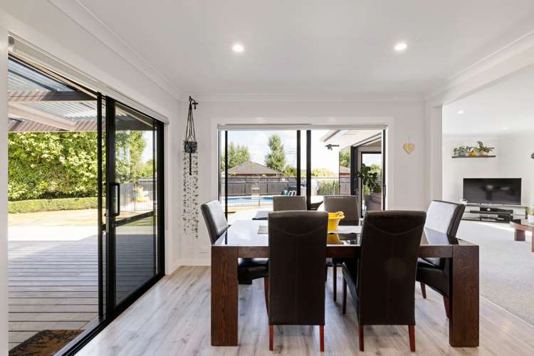 9 Shadbolt Drive Leamington_7