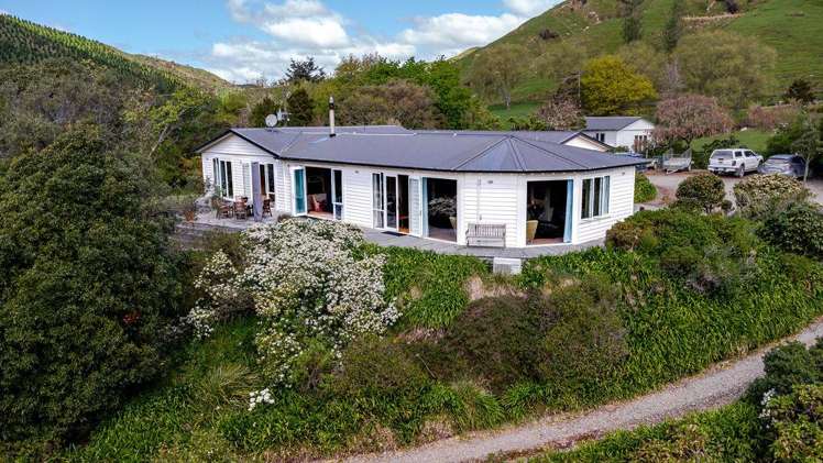 1614 Hinemoa Valley Road Pahiatua_10
