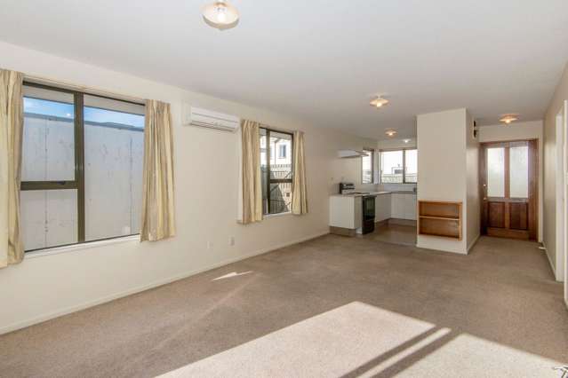 2/139 Waltham Road Sydenham_2