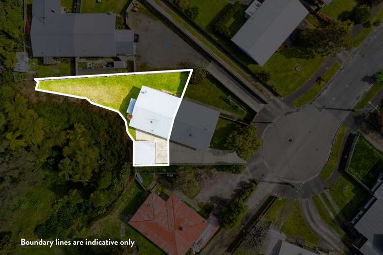 38A & 38B Anthony Crescent Bader_16