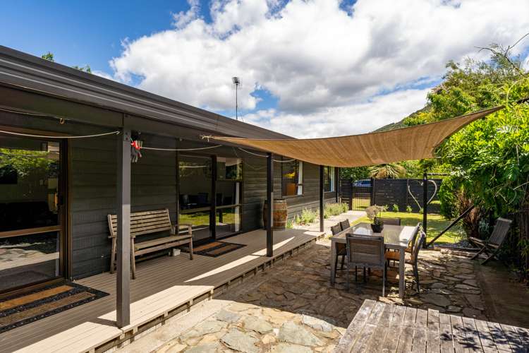 10 Ngaio Street Rarangi_15