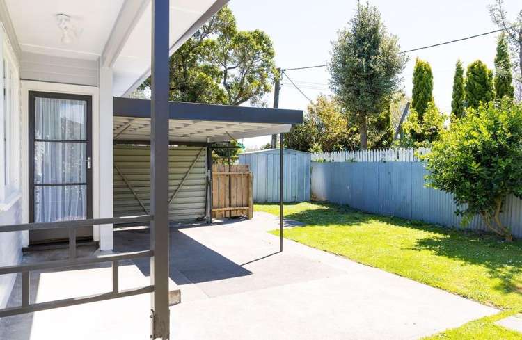 504 Karamu Road South 10495_7