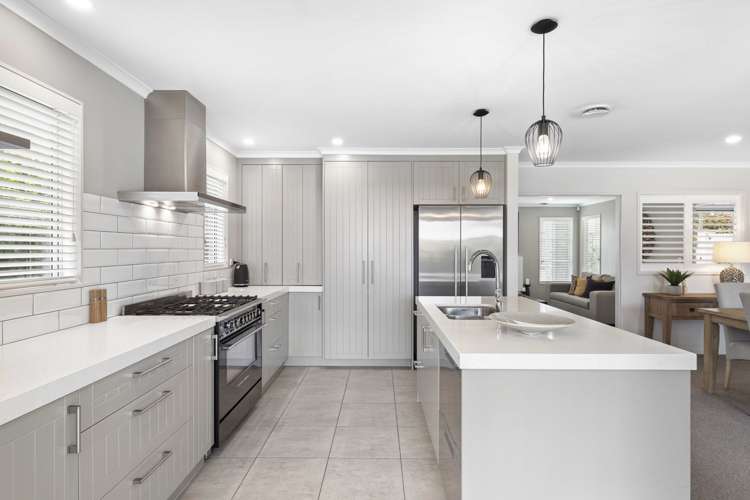 18 Armstrong Farm Drive East Tamaki Heights_8