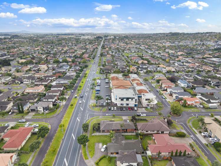 16 Barcaldine Road Flat Bush_32