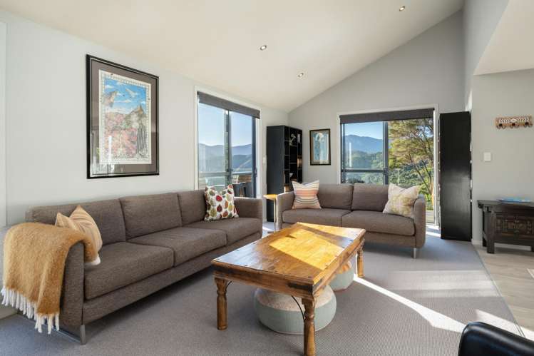 2936 Kenepuru Road Portage_31