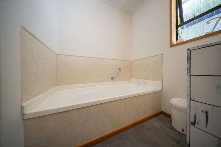 5 Cleddau Street Te Anau_16