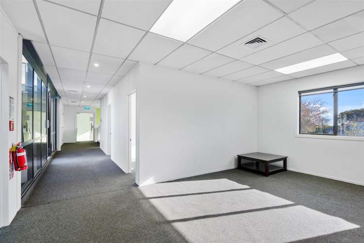 501 Brougham Street Waltham_11