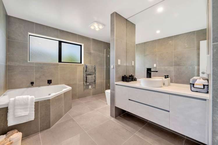 55 Eighth View Avenue Beachlands_27