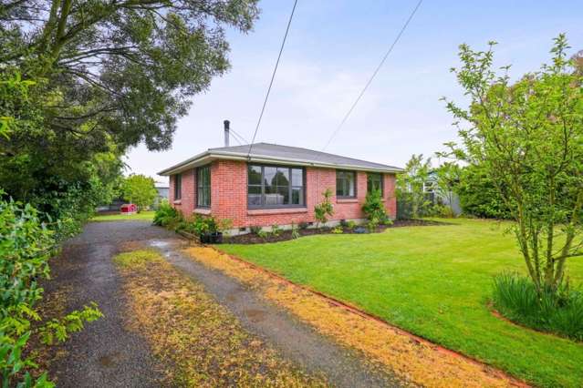 Charming Family Home in the Heart of Darfield