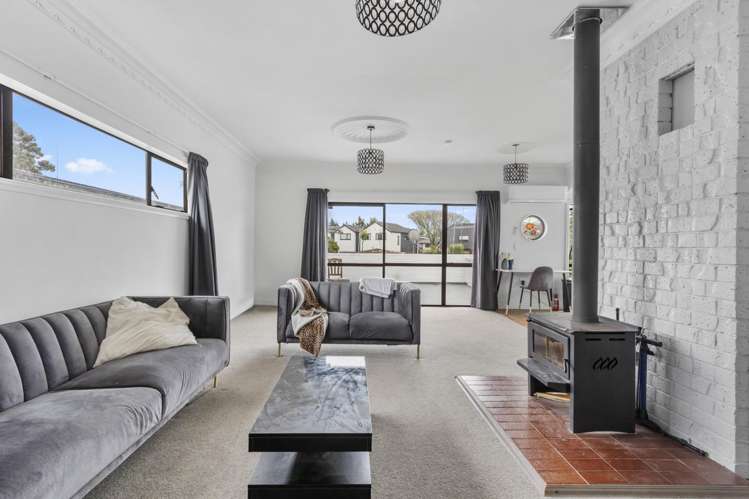 2/16 Abbotsford Street 3295_4