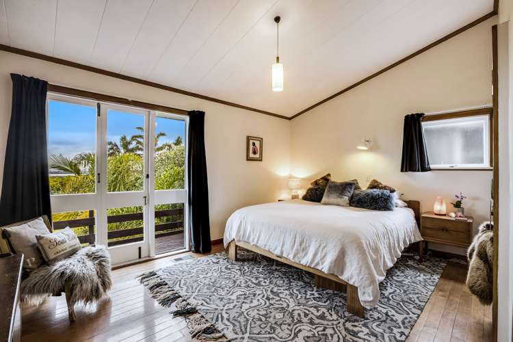 231 Te Atatu Road Te Atatu South_14