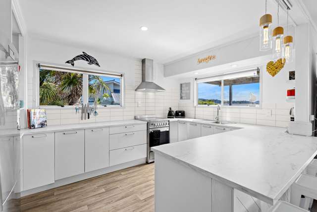 9 Kauri Crescent Snells Beach_3