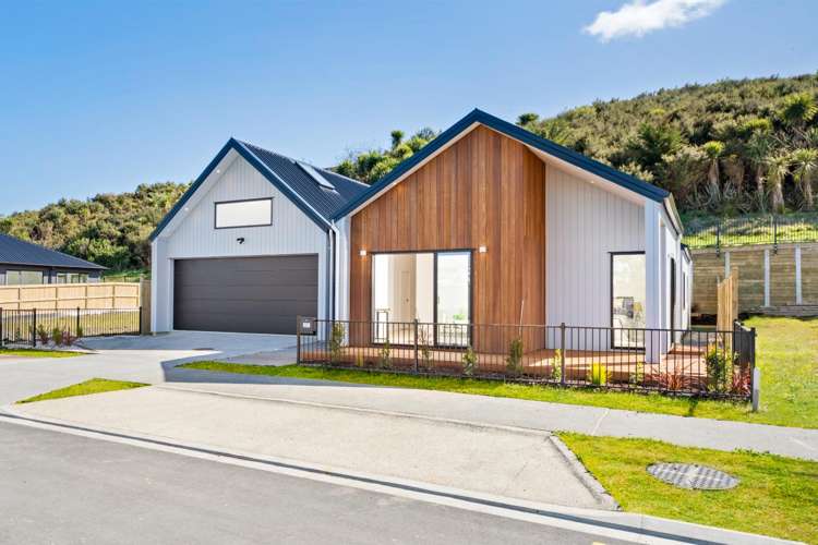 32 Streamview Way Long Bay_30