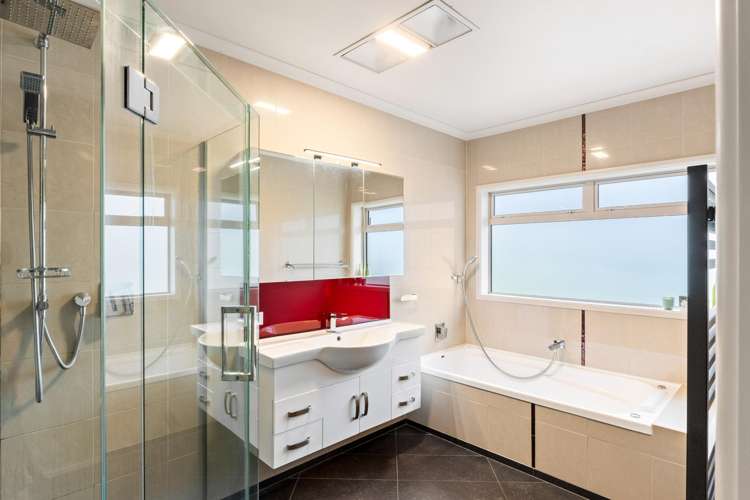 4 Claire Place Lytton West_15