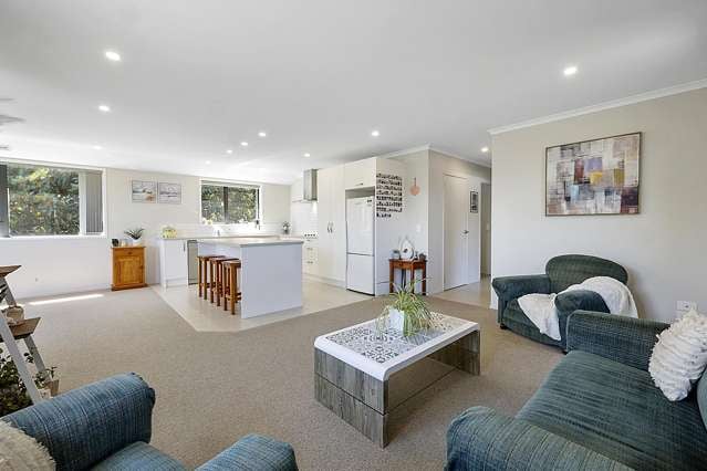 48 Magnolia Drive Westown_3