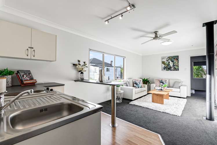 27a Windsor Road Maeroa_12